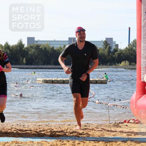 07.09.2025 - 19. Norderstedt Triathlon Luisa Fischer http://msf.ph/oto/8751259 07.09.2025 11:18:47 Schwimmen 191, 299, 801, 822, 826, 1217 meine-sportfotos.de
