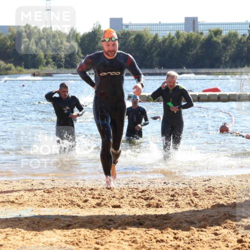 07.09.2025 - 19. Norderstedt Triathlon Luisa Fischer http://msf.ph/oto/8751262 07.09.2025 15:29:39 Schwimmen 492, 496, 515 meine-sportfotos.de
