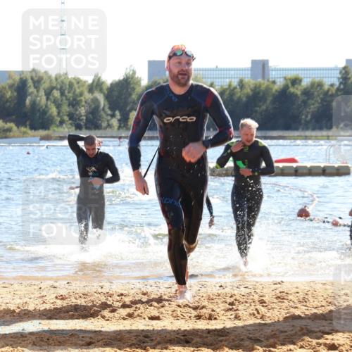 07.09.2025 - 19. Norderstedt Triathlon Luisa Fischer http://msf.ph/oto/8751275 07.09.2025 15:29:39 Schwimmen 492, 496, 515 meine-sportfotos.de