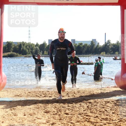 07.09.2025 - 19. Norderstedt Triathlon Luisa Fischer http://msf.ph/oto/8751282 07.09.2025 15:29:40 Schwimmen 492, 496, 497, 515 meine-sportfotos.de