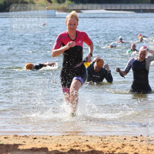 07.09.2025 - 19. Norderstedt Triathlon Luisa Fischer http://msf.ph/oto/8751284 07.09.2025 11:18:55 Schwimmen 155, 191, 299, 801, 822 meine-sportfotos.de