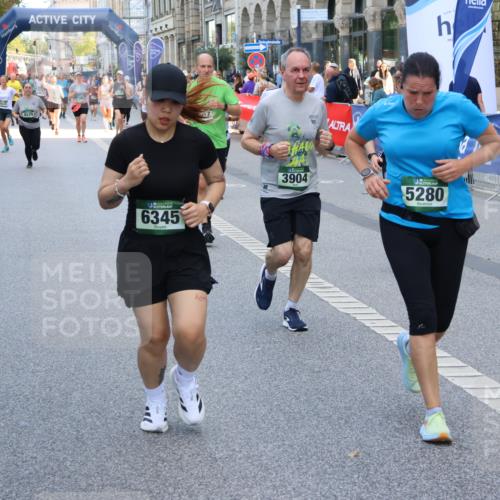 07.09.2025 - BARMER Alsterlauf Strokosch-Dieckow http://msf.ph/oto/8751311 07.09.2025 10:15:12 Ziel 2132, 2698, 2705, 2936, 3243, 3703, 3885, 3886, 4007, 4024, 4442, 4443, 5952, 6047, 6194, 6263, 6266, 6267, 6273, 8482 meine-sportfotos.de