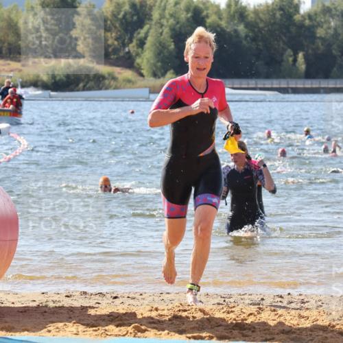 07.09.2025 - 19. Norderstedt Triathlon Luisa Fischer http://msf.ph/oto/8751324 07.09.2025 11:18:57 Schwimmen 155, 191, 299, 801 meine-sportfotos.de