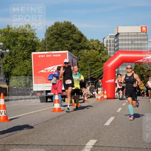 07.09.2025 - BARMER Alsterlauf Yannick Fuchs http://msf.ph/oto/8751335 07.09.2025 09:35:35 Laufen 2231 meine-sportfotos.de