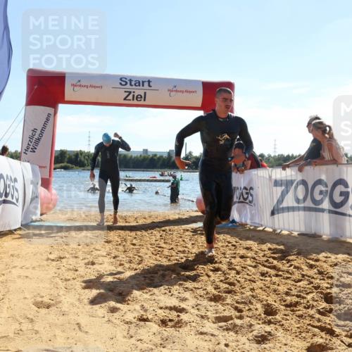 07.09.2025 - 19. Norderstedt Triathlon Luisa Fischer http://msf.ph/oto/8751347 07.09.2025 15:29:47 Schwimmen 492, 496, 497, 515, 520 meine-sportfotos.de