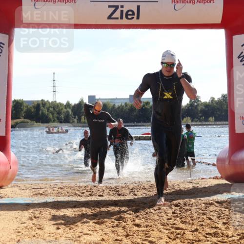 07.09.2025 - 19. Norderstedt Triathlon Luisa Fischer http://msf.ph/oto/8751385 07.09.2025 15:29:58 Schwimmen 493, 494, 497, 520, 525, 546, 547 meine-sportfotos.de