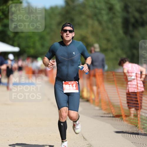 07.09.2025 - 19. Norderstedt Triathlon Michael Strokosch http://msf.ph/oto/8751395 07.09.2025 12:45:03 Laufen 811, 1241 meine-sportfotos.de