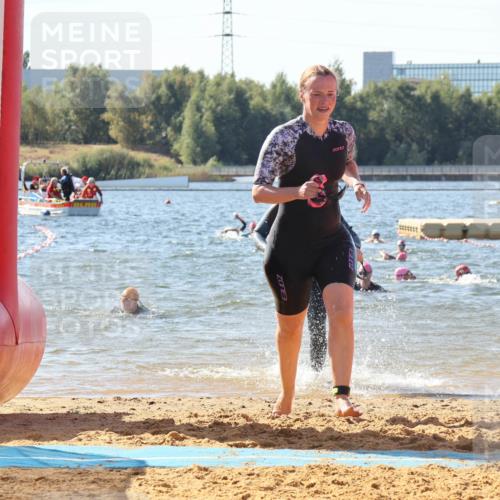 07.09.2025 - 19. Norderstedt Triathlon Luisa Fischer http://msf.ph/oto/8751402 07.09.2025 11:19:05 Schwimmen 155, 184, 1371 meine-sportfotos.de