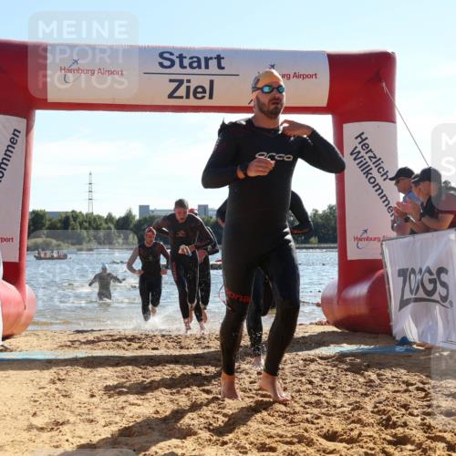 07.09.2025 - 19. Norderstedt Triathlon Luisa Fischer http://msf.ph/oto/8751422 07.09.2025 15:30:01 Schwimmen 493, 494, 502, 525, 546, 547 meine-sportfotos.de