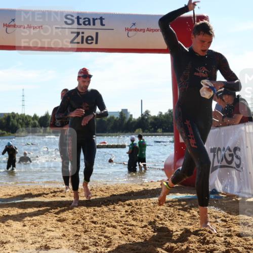 07.09.2025 - 19. Norderstedt Triathlon Luisa Fischer http://msf.ph/oto/8751440 07.09.2025 15:30:03 Schwimmen 493, 494, 502, 525, 546, 547 meine-sportfotos.de