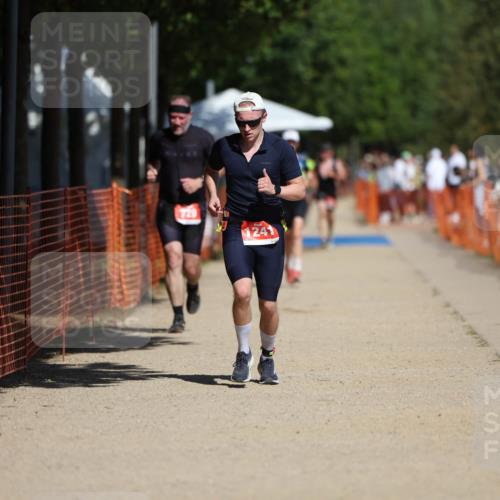 07.09.2025 - 19. Norderstedt Triathlon Michael Strokosch http://msf.ph/oto/8751474 07.09.2025 12:45:07 Laufen 729, 811, 1241 meine-sportfotos.de