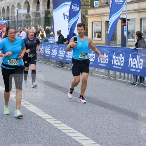 07.09.2025 - BARMER Alsterlauf Strokosch-Dieckow http://msf.ph/oto/8751477 07.09.2025 10:15:10 Ziel 2132, 2698, 2705, 2936, 3243, 3548, 3703, 3885, 3886, 4007, 4024, 4442, 4443, 4756, 4757, 5952, 6047, 6194, 6263, 6266, 6267, 6273, 8482 meine-sportfotos.de