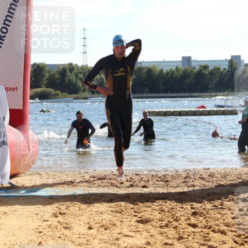 07.09.2025 - 19. Norderstedt Triathlon Luisa Fischer http://msf.ph/oto/8751484 07.09.2025 15:30:09 Schwimmen 493, 494, 502, 525, 544, 546, 547 meine-sportfotos.de