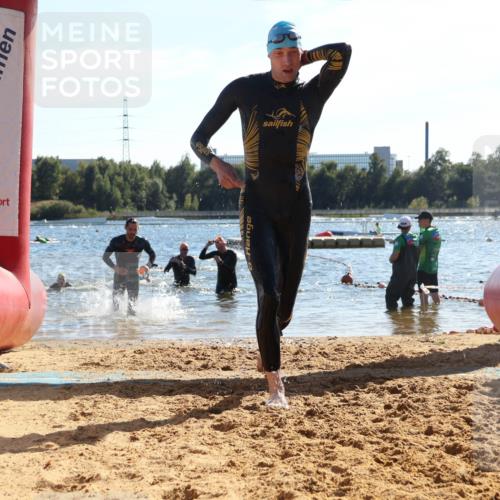 07.09.2025 - 19. Norderstedt Triathlon Luisa Fischer http://msf.ph/oto/8751496 07.09.2025 15:30:11 Schwimmen 490, 493, 494, 502, 525, 544, 546, 547 meine-sportfotos.de