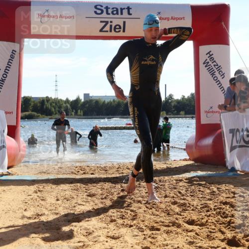 07.09.2025 - 19. Norderstedt Triathlon Luisa Fischer http://msf.ph/oto/8751503 07.09.2025 15:30:11 Schwimmen 490, 493, 494, 502, 525, 544, 546, 547 meine-sportfotos.de
