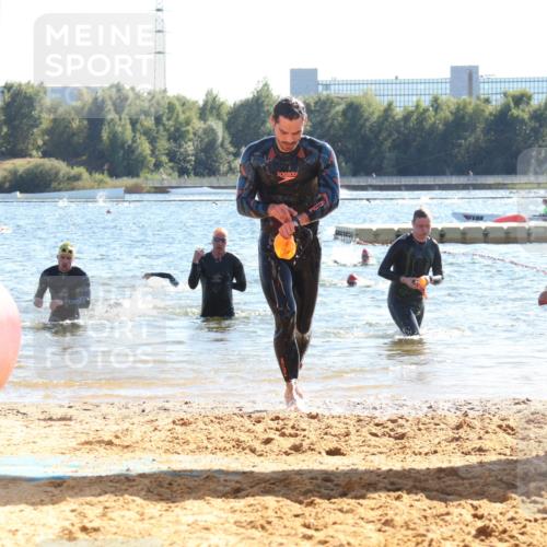 07.09.2025 - 19. Norderstedt Triathlon Luisa Fischer http://msf.ph/oto/8751511 07.09.2025 15:30:13 Schwimmen 490, 493, 494, 502, 525, 544, 546 meine-sportfotos.de