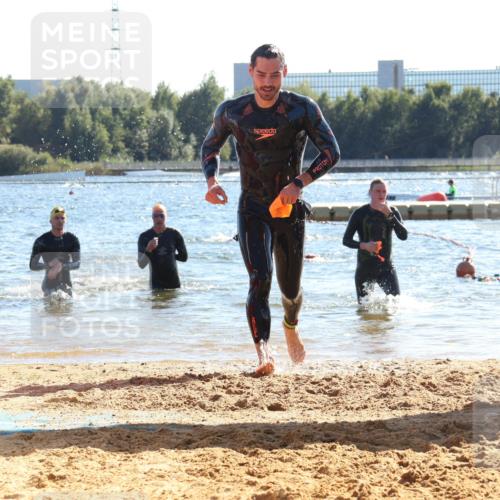 07.09.2025 - 19. Norderstedt Triathlon Luisa Fischer http://msf.ph/oto/8751520 07.09.2025 15:30:14 Schwimmen 490, 494, 502, 525, 544, 546 meine-sportfotos.de