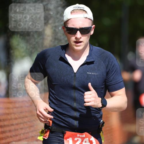 07.09.2025 - 19. Norderstedt Triathlon Michael Strokosch http://msf.ph/oto/8751522 07.09.2025 12:45:12 Laufen 729, 1241, 1343 meine-sportfotos.de