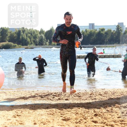 07.09.2025 - 19. Norderstedt Triathlon Luisa Fischer http://msf.ph/oto/8751523 07.09.2025 15:30:14 Schwimmen 490, 494, 502, 525, 544, 546 meine-sportfotos.de