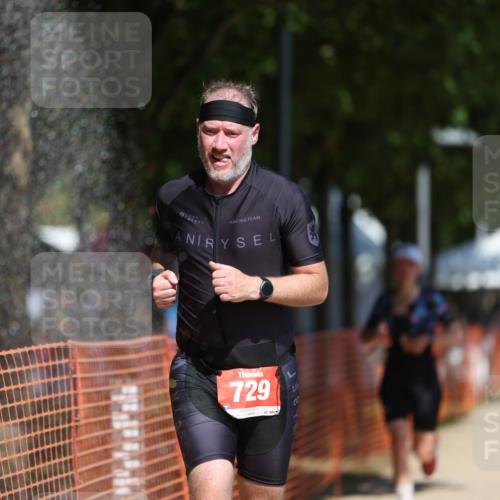 07.09.2025 - 19. Norderstedt Triathlon Michael Strokosch http://msf.ph/oto/8751538 07.09.2025 12:45:13 Laufen 729, 1241, 1343 meine-sportfotos.de