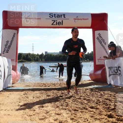 07.09.2025 - 19. Norderstedt Triathlon Luisa Fischer http://msf.ph/oto/8751540 07.09.2025 15:30:16 Schwimmen 482, 490, 502, 524, 525, 544 meine-sportfotos.de