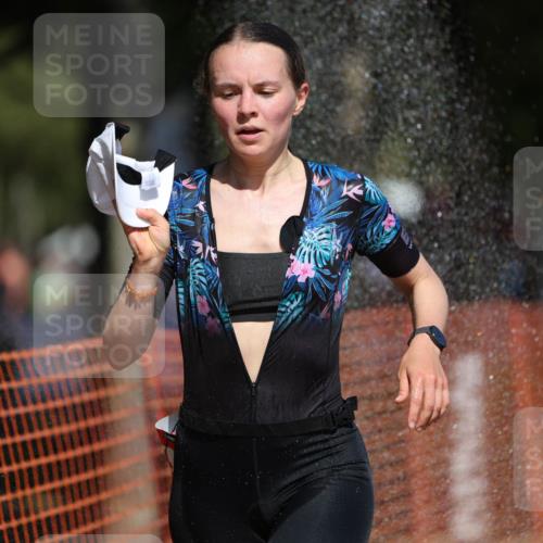 07.09.2025 - 19. Norderstedt Triathlon Michael Strokosch http://msf.ph/oto/8751689 07.09.2025 12:45:19 Laufen 1272, 1343 meine-sportfotos.de