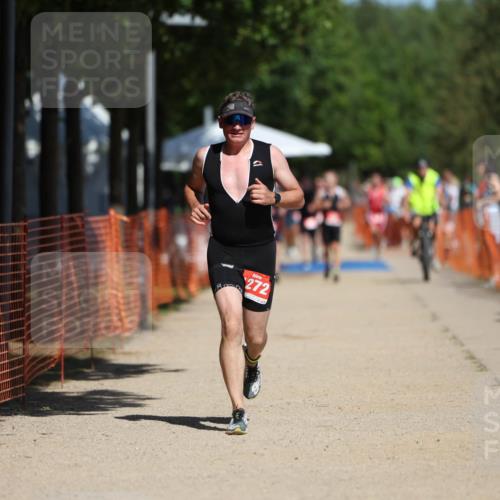 07.09.2025 - 19. Norderstedt Triathlon Michael Strokosch http://msf.ph/oto/8751704 07.09.2025 12:45:21 Laufen 1272, 1343 meine-sportfotos.de