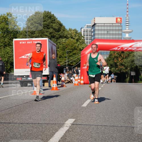 07.09.2025 - BARMER Alsterlauf Yannick Fuchs http://msf.ph/oto/8751706 07.09.2025 09:35:51 Laufen 819, 5192 meine-sportfotos.de