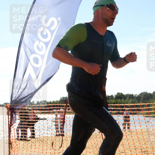 07.09.2025 - 19. Norderstedt Triathlon Luisa Fischer http://msf.ph/oto/8751724 07.09.2025 15:30:48 Schwimmen 530, 536 meine-sportfotos.de