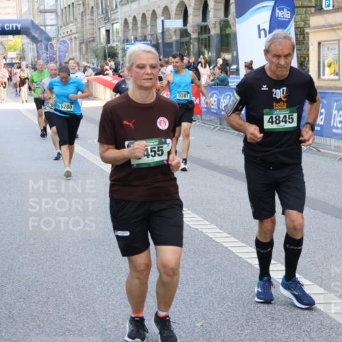 07.09.2025 - BARMER Alsterlauf Strokosch-Dieckow http://msf.ph/oto/8751737 07.09.2025 10:15:08 Ziel 2132, 2698, 2705, 2936, 3243, 3548, 3703, 3885, 3886, 4007, 4024, 4442, 4443, 4756, 4757, 5952, 6047, 6194, 6263, 6266, 6267, 6273, 8482 meine-sportfotos.de