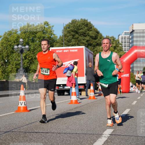 07.09.2025 - BARMER Alsterlauf Yannick Fuchs http://msf.ph/oto/8751740 07.09.2025 09:35:52 Laufen 5192 meine-sportfotos.de