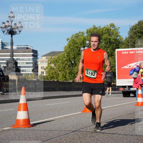 07.09.2025 - BARMER Alsterlauf Yannick Fuchs http://msf.ph/oto/8751748 07.09.2025 09:35:53 Laufen 5192, 40, 3572 meine-sportfotos.de
