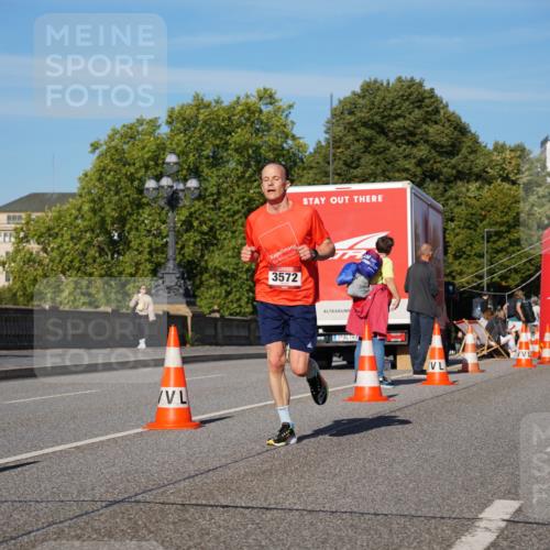 07.09.2025 - BARMER Alsterlauf Yannick Fuchs http://msf.ph/oto/8751776 07.09.2025 09:35:55 Laufen 3572 meine-sportfotos.de