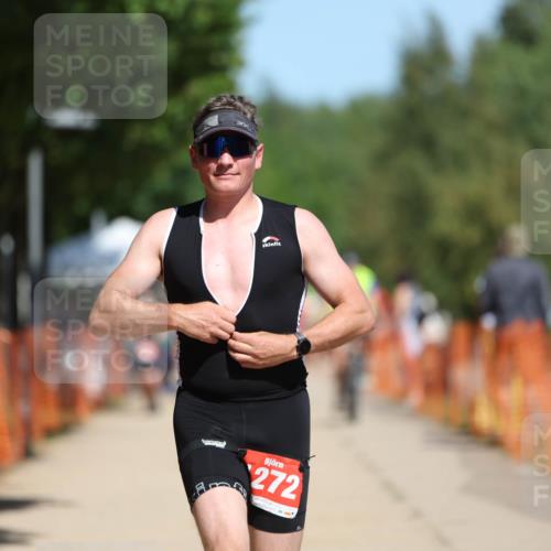 07.09.2025 - 19. Norderstedt Triathlon Michael Strokosch http://msf.ph/oto/8751780 07.09.2025 12:45:24 Laufen 1272 meine-sportfotos.de