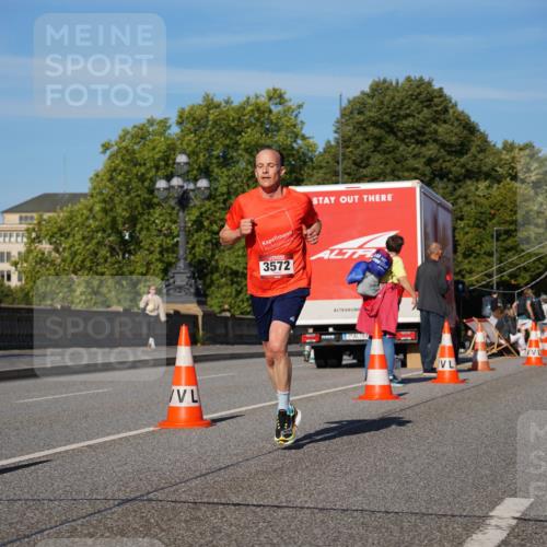 07.09.2025 - BARMER Alsterlauf Yannick Fuchs http://msf.ph/oto/8751783 07.09.2025 09:35:55 Laufen 3572, 2059 meine-sportfotos.de