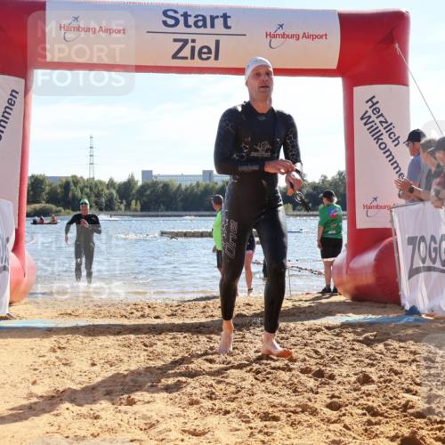 07.09.2025 - 19. Norderstedt Triathlon Luisa Fischer http://msf.ph/oto/8751791 07.09.2025 15:31:16 Schwimmen 531, 542, 926 meine-sportfotos.de