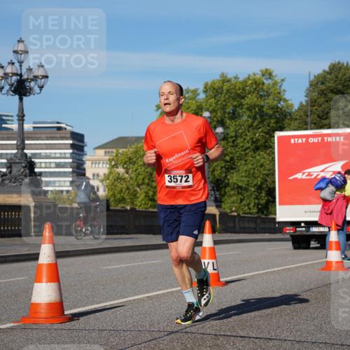 07.09.2025 - BARMER Alsterlauf Yannick Fuchs http://msf.ph/oto/8751792 07.09.2025 09:35:56 Laufen 3572 meine-sportfotos.de