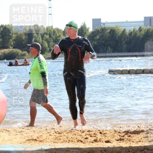 07.09.2025 - 19. Norderstedt Triathlon Luisa Fischer http://msf.ph/oto/8751810 07.09.2025 15:31:19 Schwimmen 531, 542, 926 meine-sportfotos.de