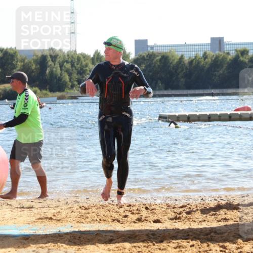 07.09.2025 - 19. Norderstedt Triathlon Luisa Fischer http://msf.ph/oto/8751811 07.09.2025 15:31:19 Schwimmen 531, 542, 926 meine-sportfotos.de