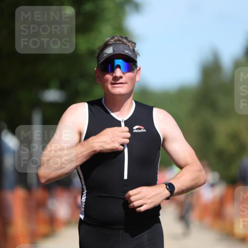 07.09.2025 - 19. Norderstedt Triathlon Michael Strokosch http://msf.ph/oto/8751814 07.09.2025 12:45:25 Laufen 1272 meine-sportfotos.de