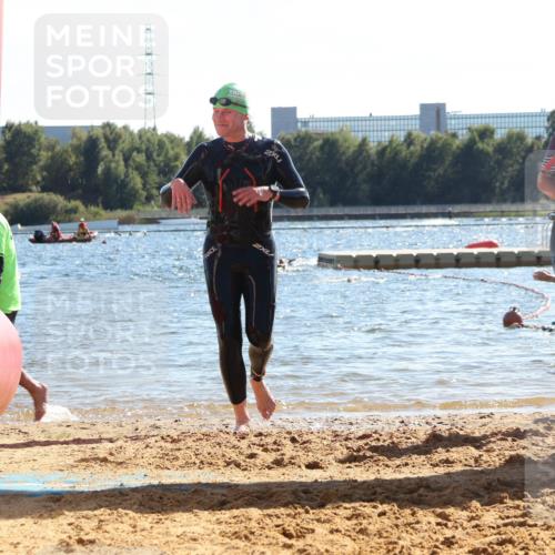 07.09.2025 - 19. Norderstedt Triathlon Luisa Fischer http://msf.ph/oto/8751815 07.09.2025 15:31:20 Schwimmen 531, 542, 926 meine-sportfotos.de