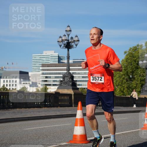 07.09.2025 - BARMER Alsterlauf Yannick Fuchs http://msf.ph/oto/8751818 07.09.2025 09:35:56 Laufen 36, 3572 meine-sportfotos.de
