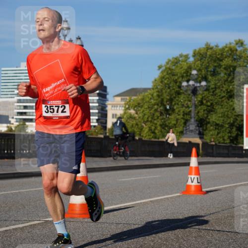 07.09.2025 - BARMER Alsterlauf Yannick Fuchs http://msf.ph/oto/8751831 07.09.2025 09:35:56 Laufen 13, 3572 meine-sportfotos.de