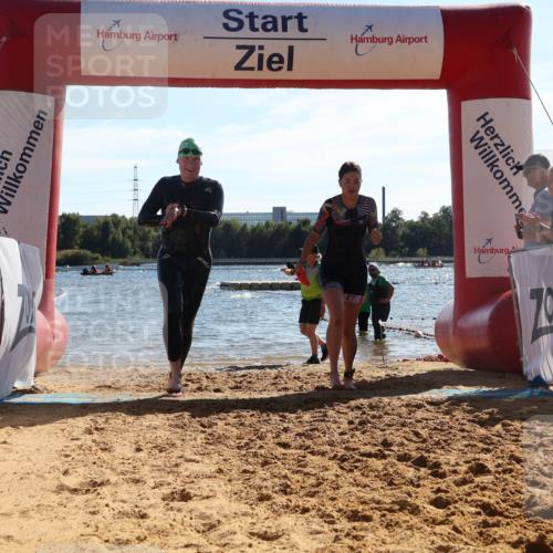 07.09.2025 - 19. Norderstedt Triathlon Luisa Fischer http://msf.ph/oto/8751834 07.09.2025 15:31:22 Schwimmen 531, 542, 926 meine-sportfotos.de