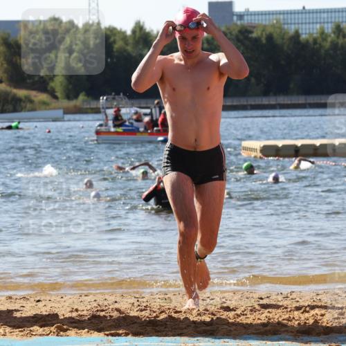 07.09.2025 - 19. Norderstedt Triathlon Luisa Fischer http://msf.ph/oto/8751843 07.09.2025 11:20:13 Schwimmen 136, 149, 286, 795, 846, 1320 meine-sportfotos.de