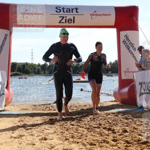 07.09.2025 - 19. Norderstedt Triathlon Luisa Fischer http://msf.ph/oto/8751847 07.09.2025 15:31:23 Schwimmen 531, 542, 926 meine-sportfotos.de