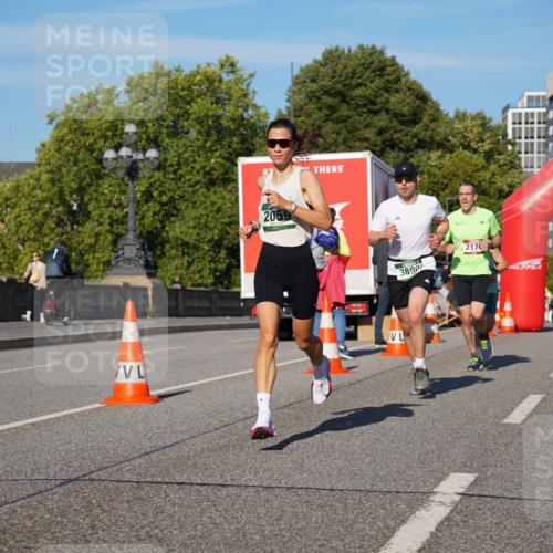 07.09.2025 - BARMER Alsterlauf Yannick Fuchs http://msf.ph/oto/8751848 07.09.2025 09:35:59 Laufen 2059, 389, 2176 meine-sportfotos.de