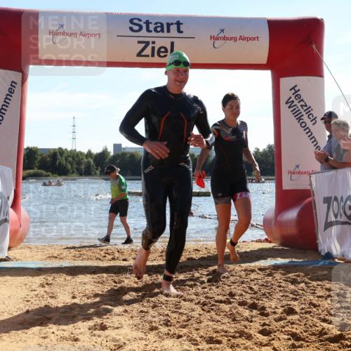 07.09.2025 - 19. Norderstedt Triathlon Luisa Fischer http://msf.ph/oto/8751850 07.09.2025 15:31:23 Schwimmen 531, 542, 926 meine-sportfotos.de