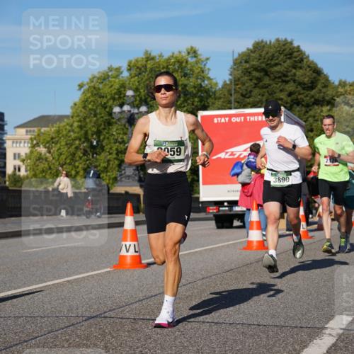 07.09.2025 - BARMER Alsterlauf Yannick Fuchs http://msf.ph/oto/8751879 07.09.2025 09:35:59 Laufen 959, 3890, 2176 meine-sportfotos.de