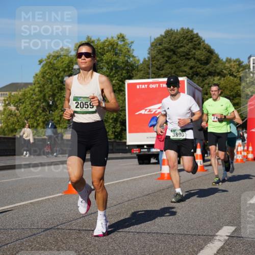 07.09.2025 - BARMER Alsterlauf Yannick Fuchs http://msf.ph/oto/8751884 07.09.2025 09:36:00 Laufen 2059, 3890, 21 meine-sportfotos.de